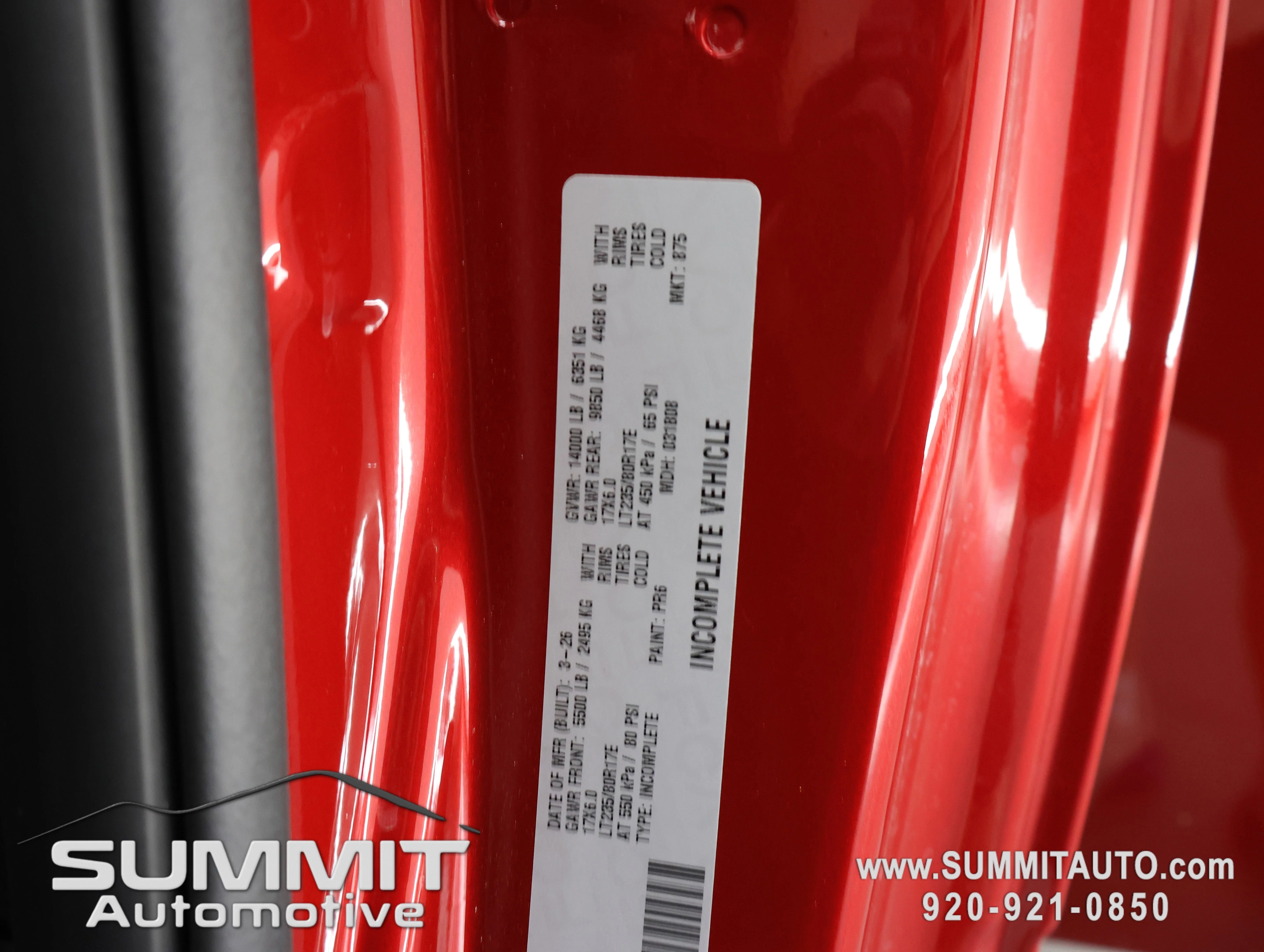 New 2026 Molten Red Pearl-Coat Exterior Paint RAM Tradesman image 54