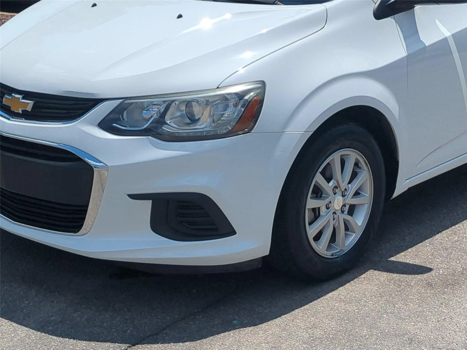 Used 2018  CHEVROLET LT image 9