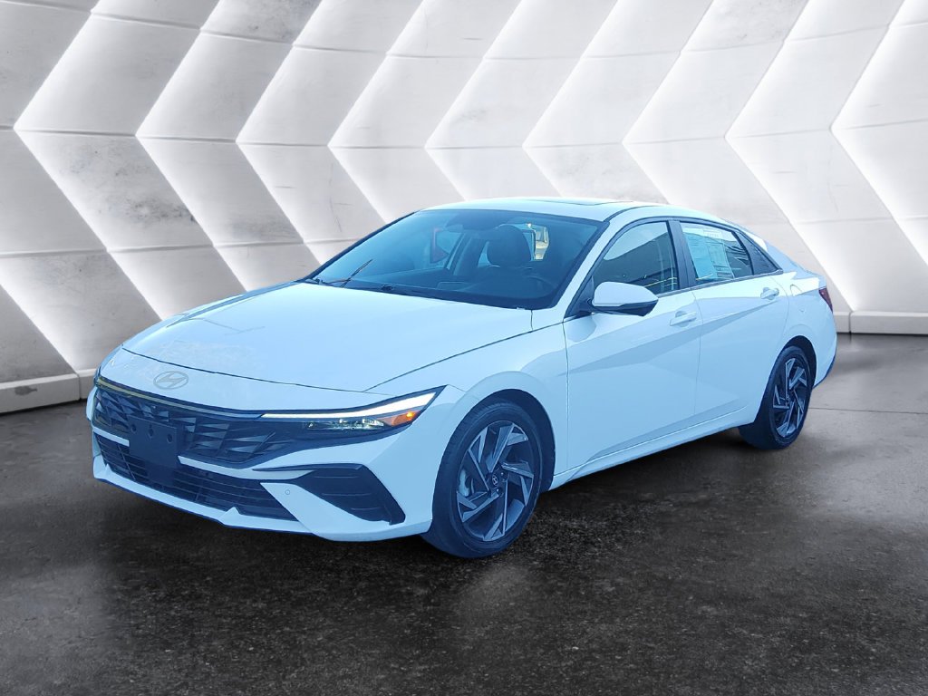 Used 2024 White Hyundai Limited image 3
