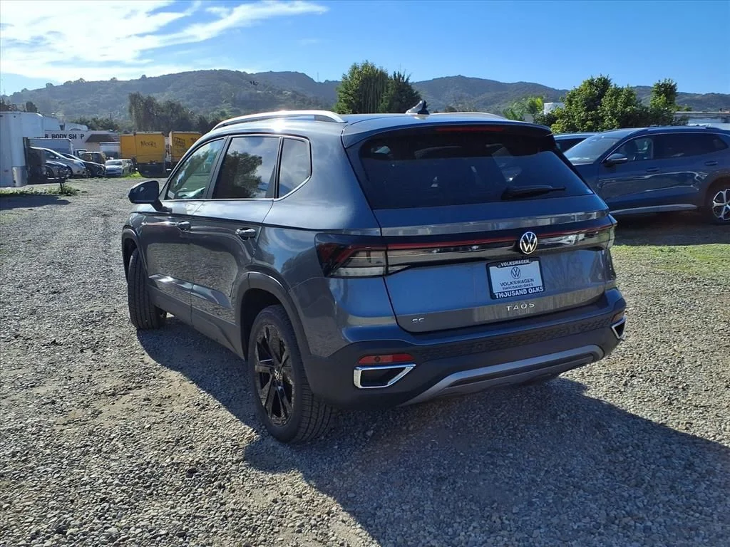 2026 Volkswagen Taos SE - Photo 5