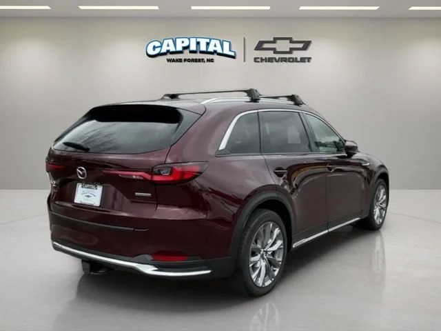 Used 2025  Mazda Premium Plus Package image 5