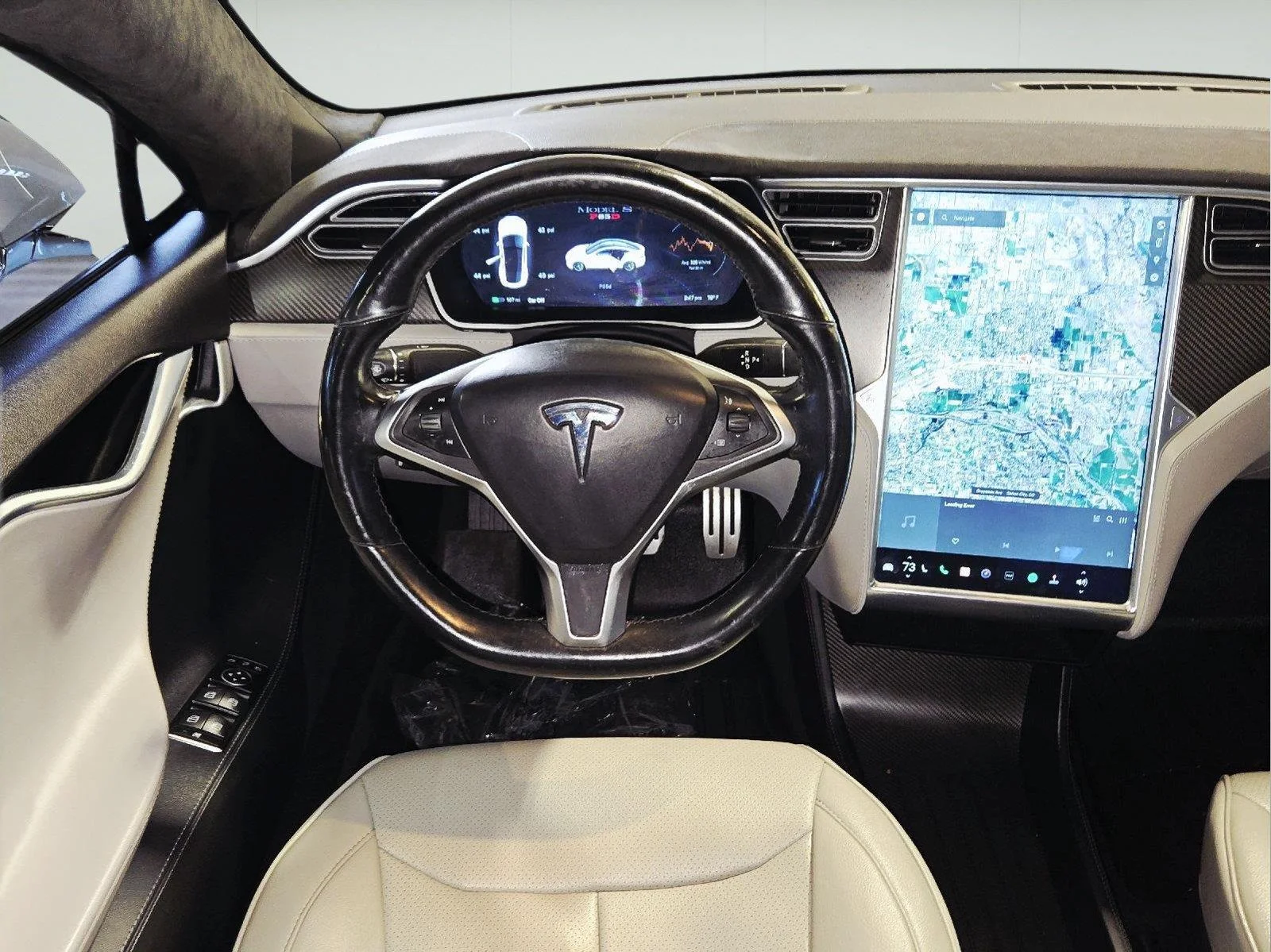 Used 2015 White Tesla P85D image 53