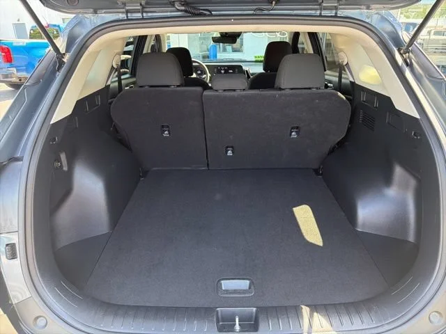 Used 2025 Gray Kia LX image 18