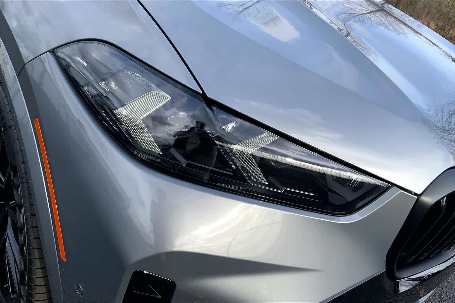 New 2026 Skyscraper Grey Metallic BMW sDrive40i image 14