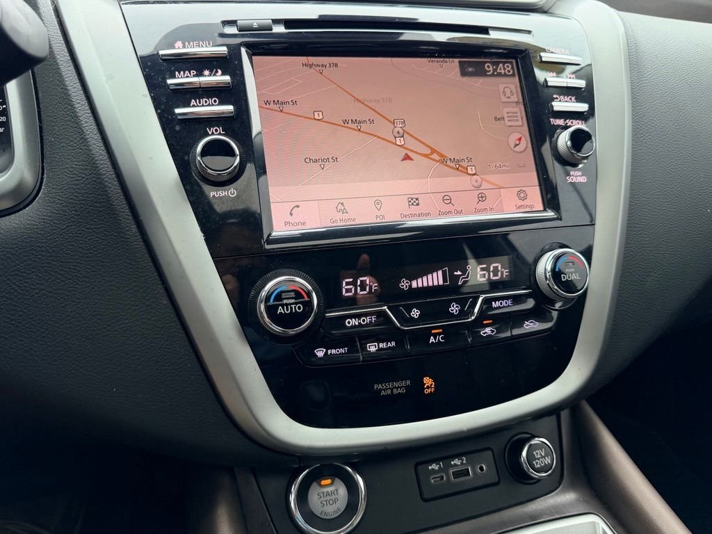 Used 2019 White Nissan Platinum image 31