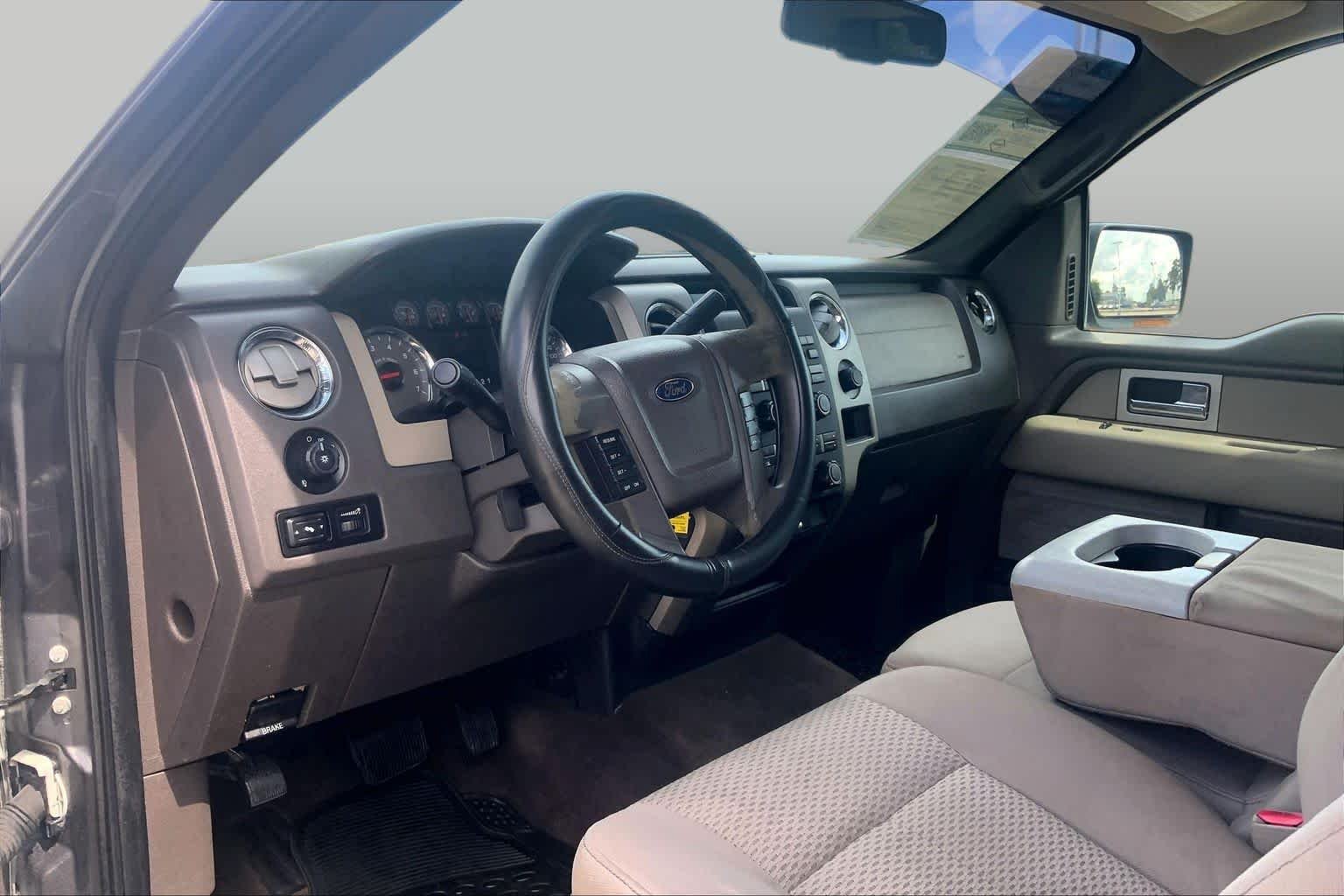 Used 2010 Sterling Grey Metallic Ford XLT image 16