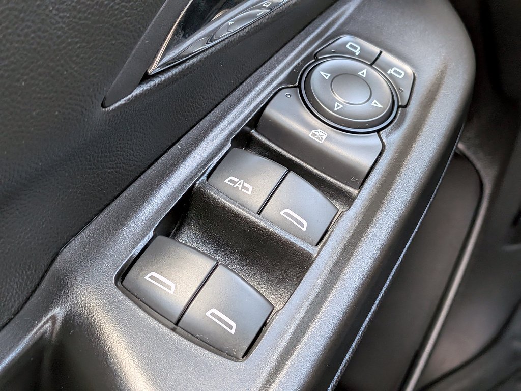 2023 Chevrolet Bolt EV LT - Photo 21