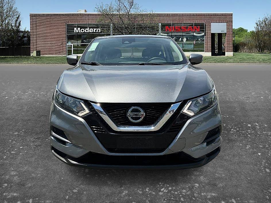 Used 2021 Gun Metallic Nissan S image 6