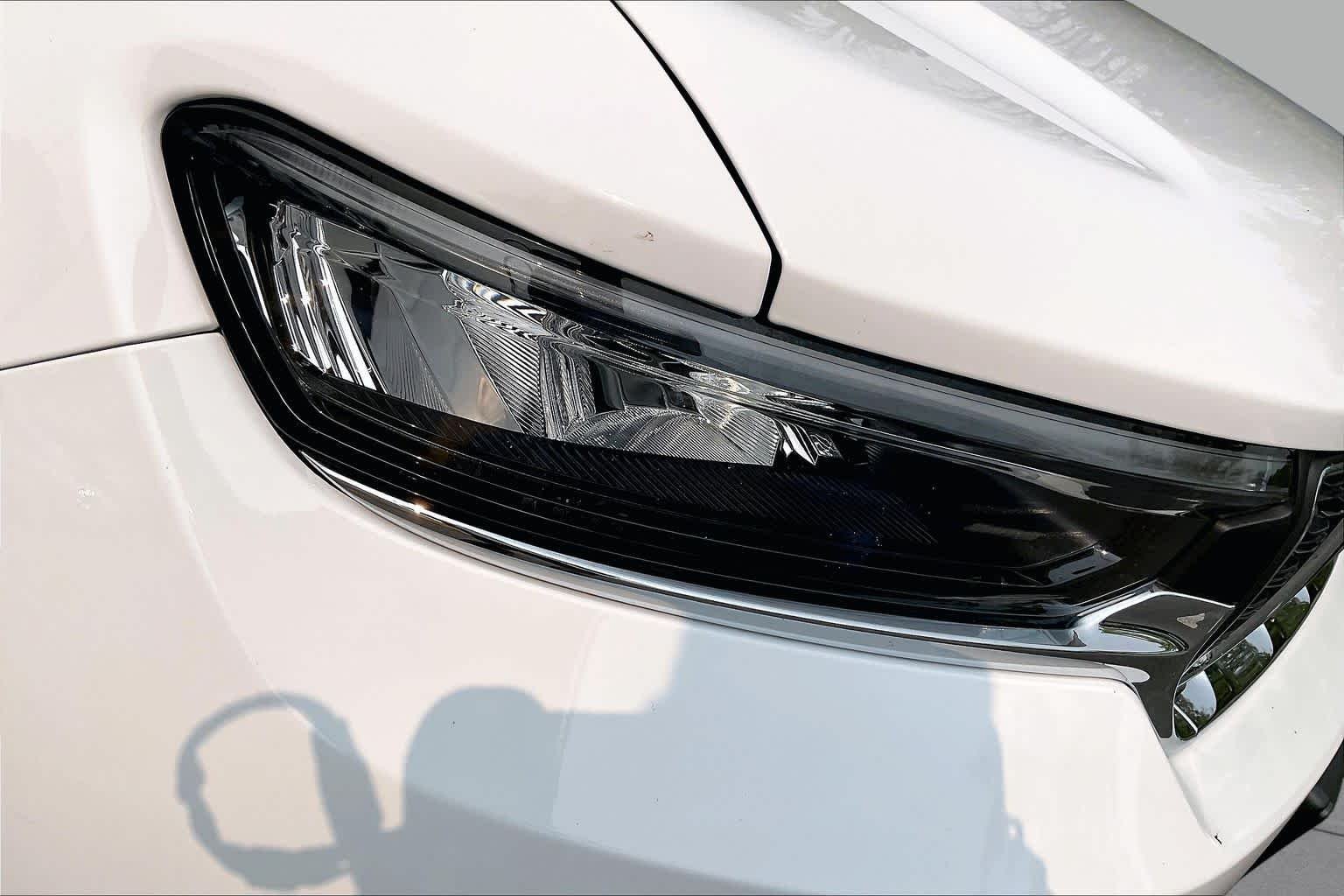 Used 2023 Bright White Clearcoat Jeep Laredo image 27