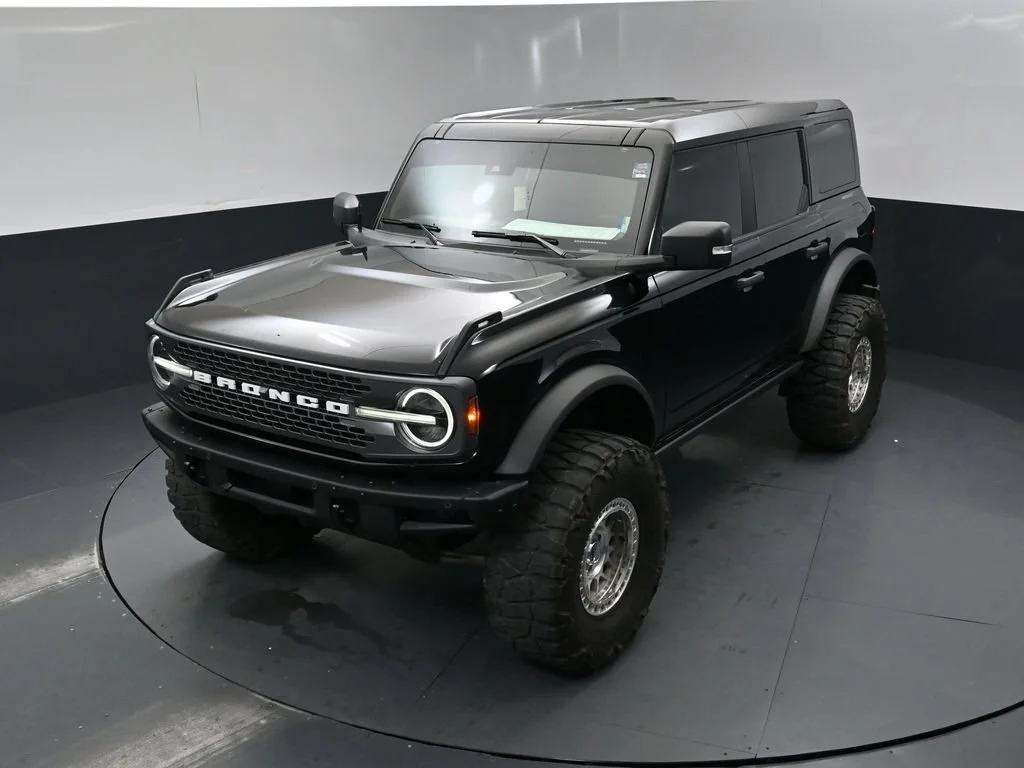Used 2024 Black Ford Badlands image 14