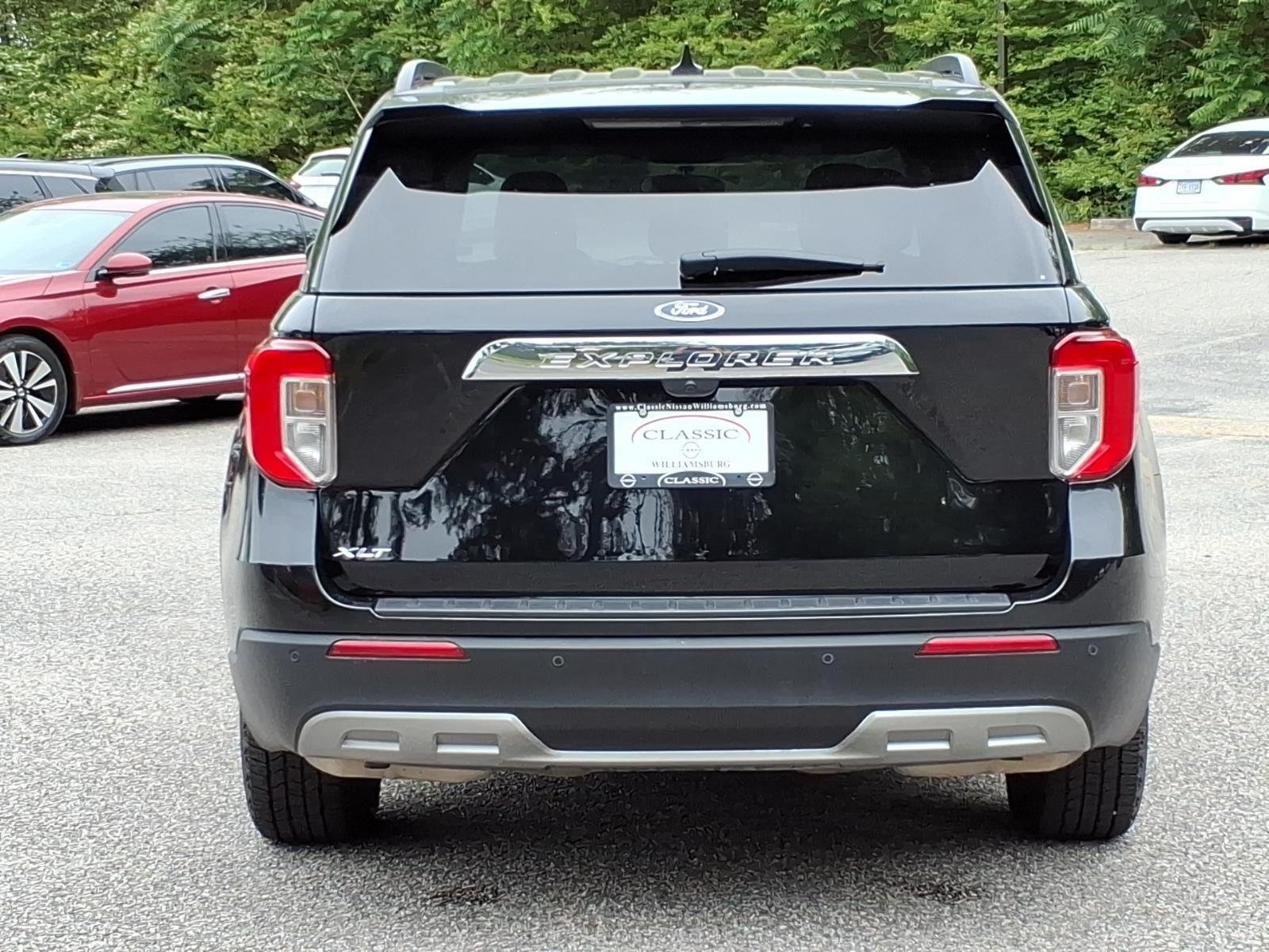 Used 2023 Agate Black Metallic Ford XLT image 8