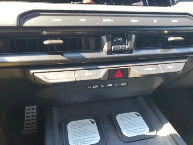 New 2027 Wolf Gray Kia X-LINE SX image 28