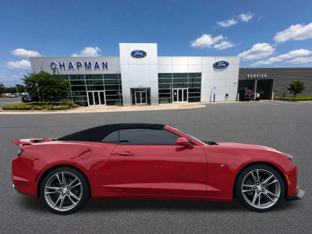 Used 2022 Red Chevrolet 2LT image 7