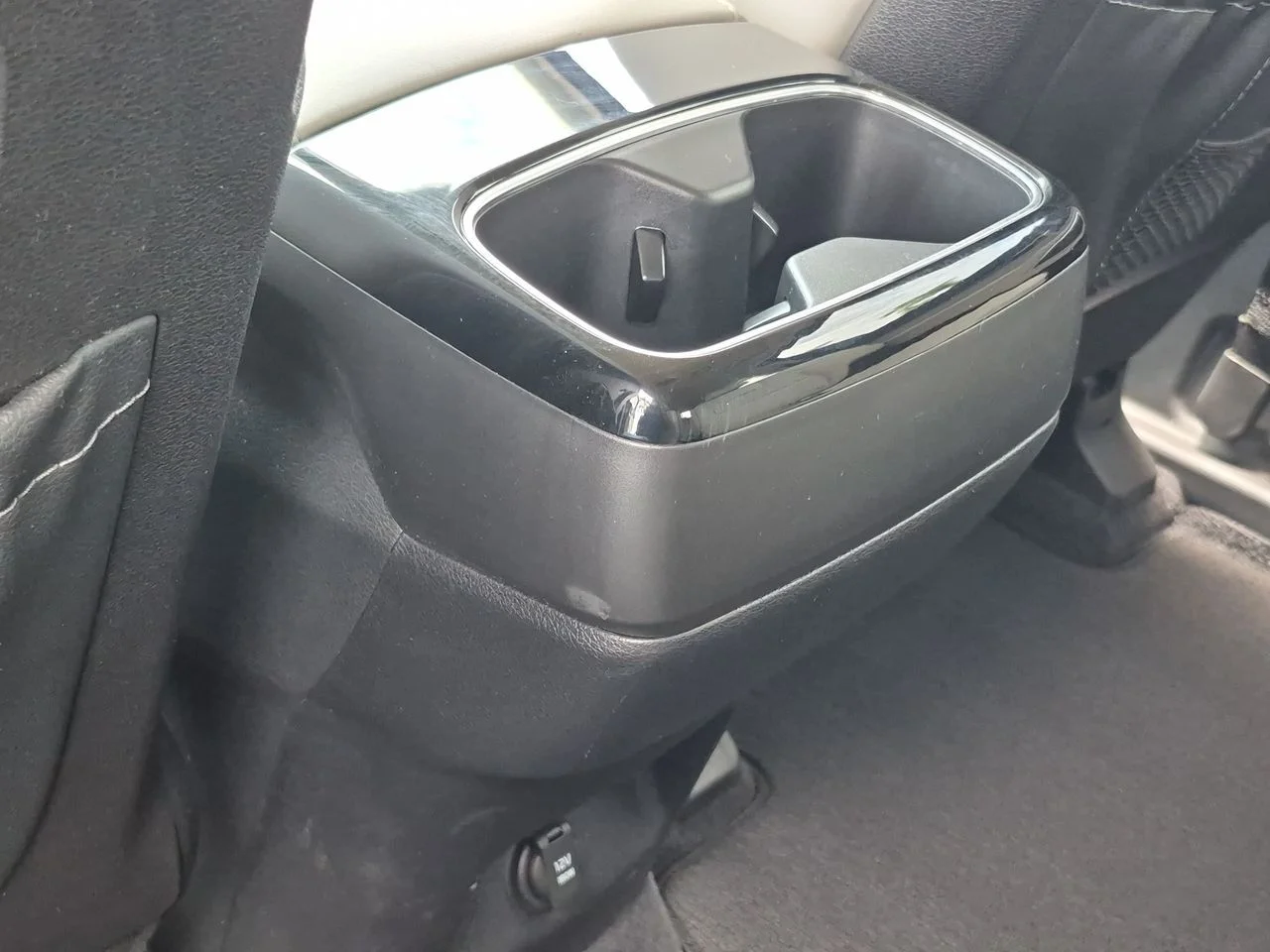 Certified Used 2022 Gravity Gray Kia S image 22