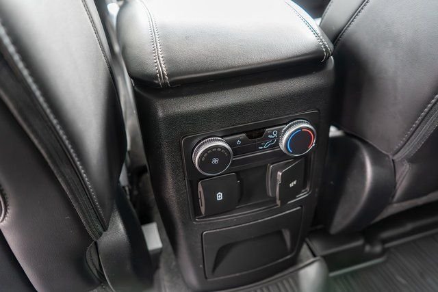 Used 2022 White Metallic Ford XLT image 16