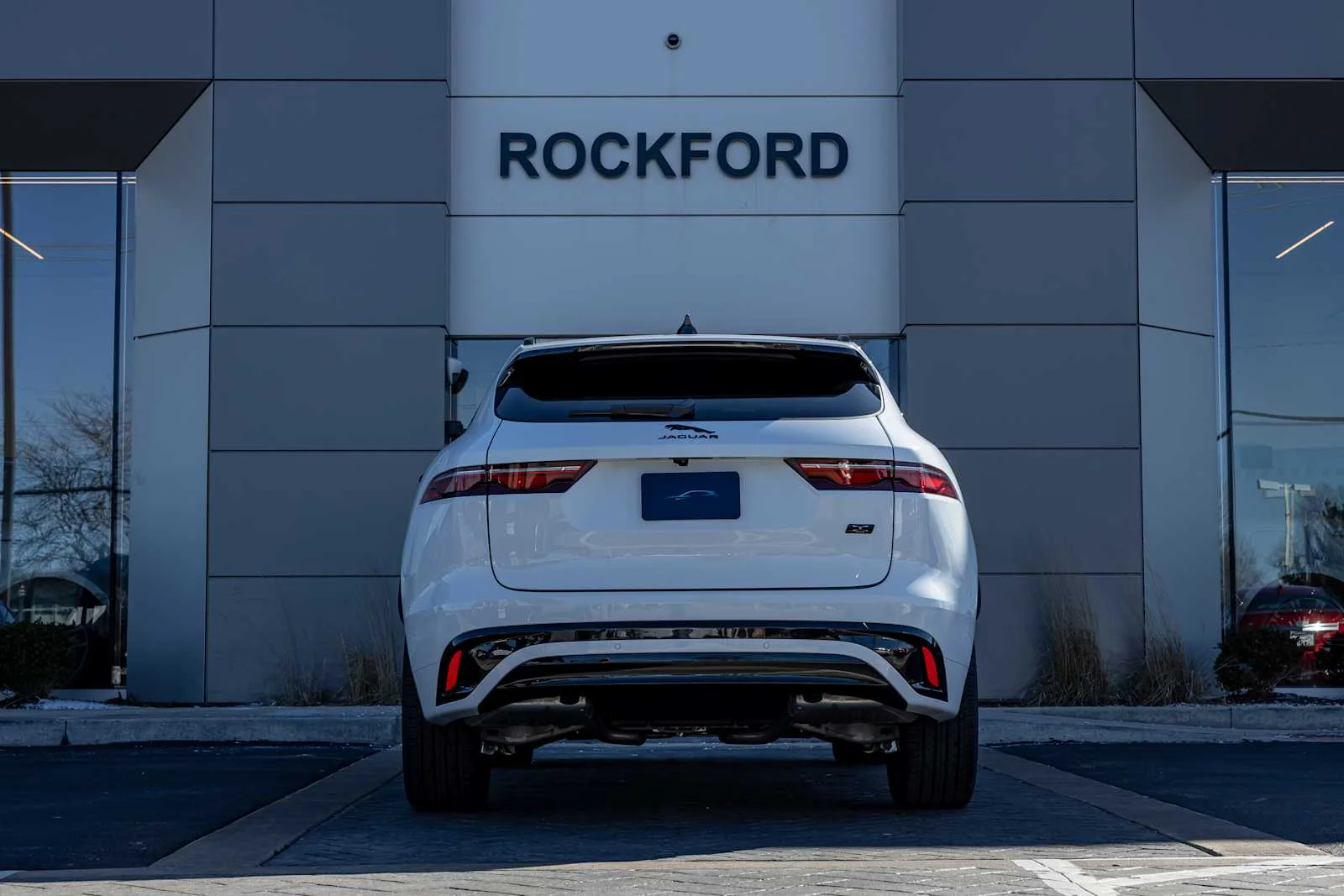 2026 Jaguar F-Pace R-Dynamic S - Photo 7