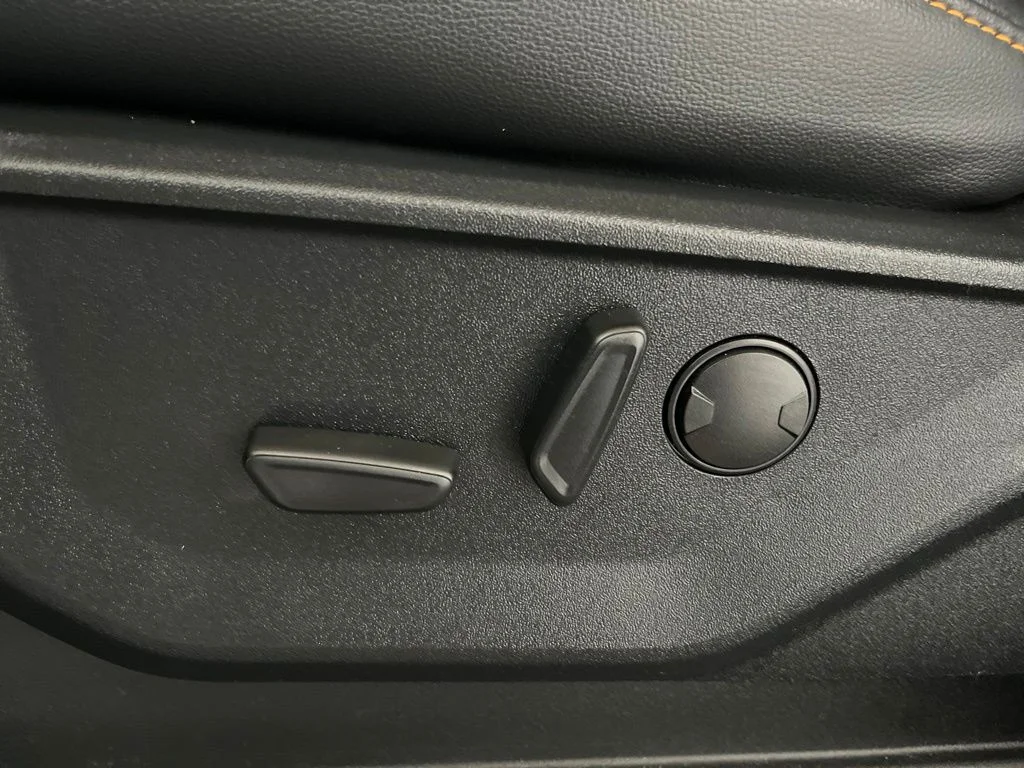 Used 2023 Blue Ford Tremor image 22
