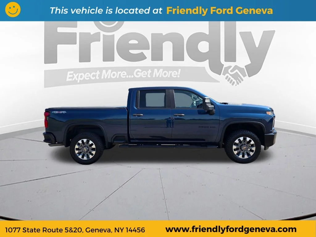 Used 2021 Blue Chevrolet Custom image 4