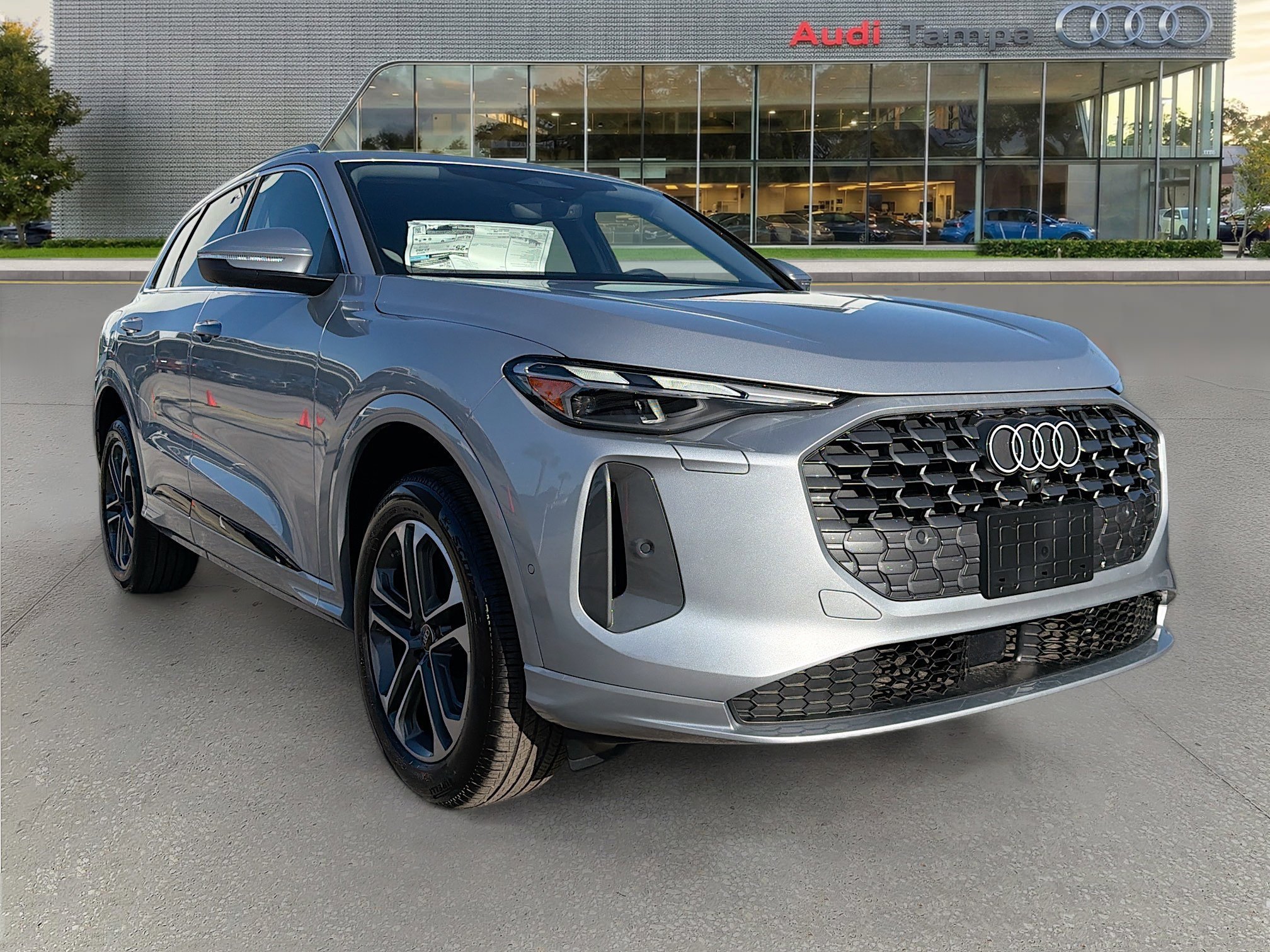 2025 Audi Q5 40 Premium's photo