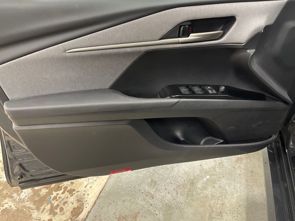 Certified Used 2025  Toyota LE image 14
