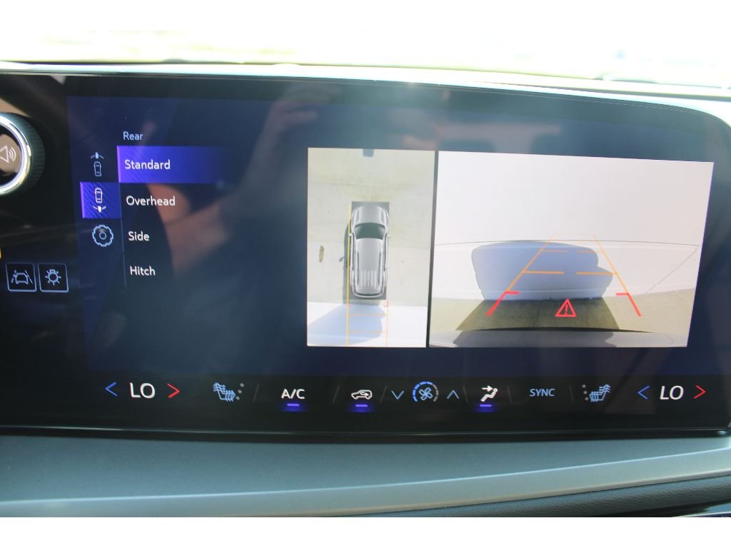 2026 Chevrolet Traverse LT - Photo 11