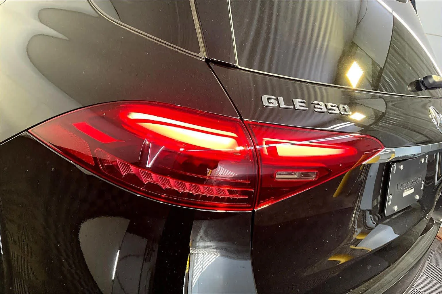New 2026 040/Black Mercedes-Benz GLE 350 image 5