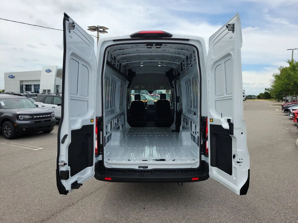 New 2026 Oxford White Ford Cargo Van image 9
