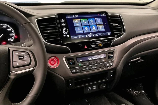 Used 2025 Sonic Gray Pearl Honda RTL image 7