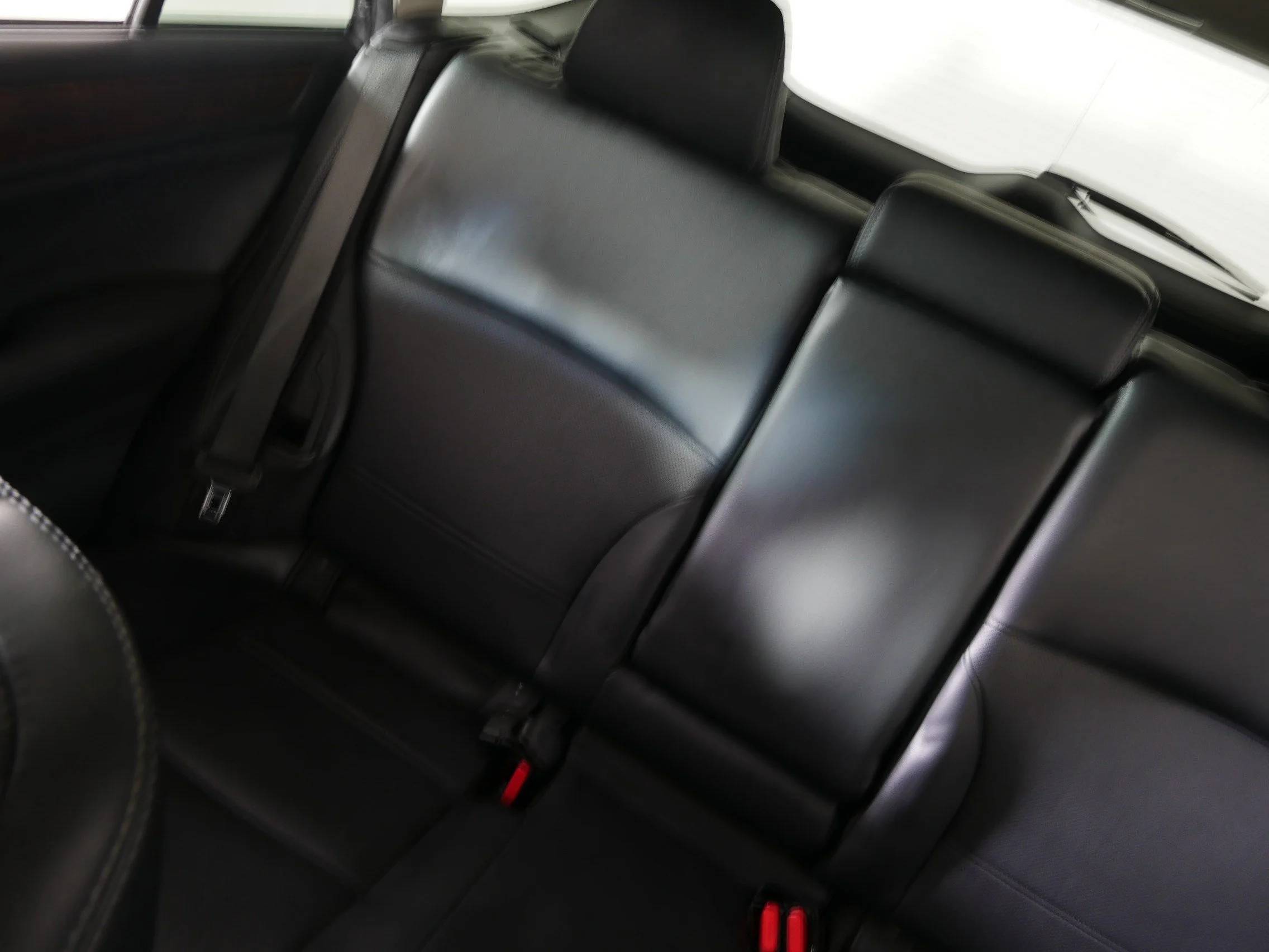 Used 2019 Magnetite Gray Metallic Subaru Limited image 12