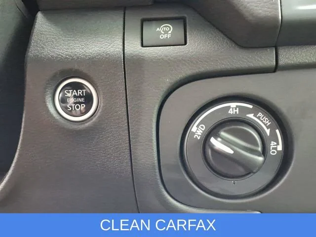 Used 2025 White Nissan Crew Cab SV 4x4 image 7