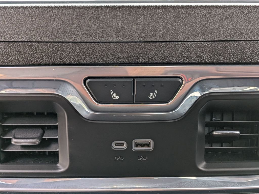 Used 2026 Black GMC Denali Ultimate image 33