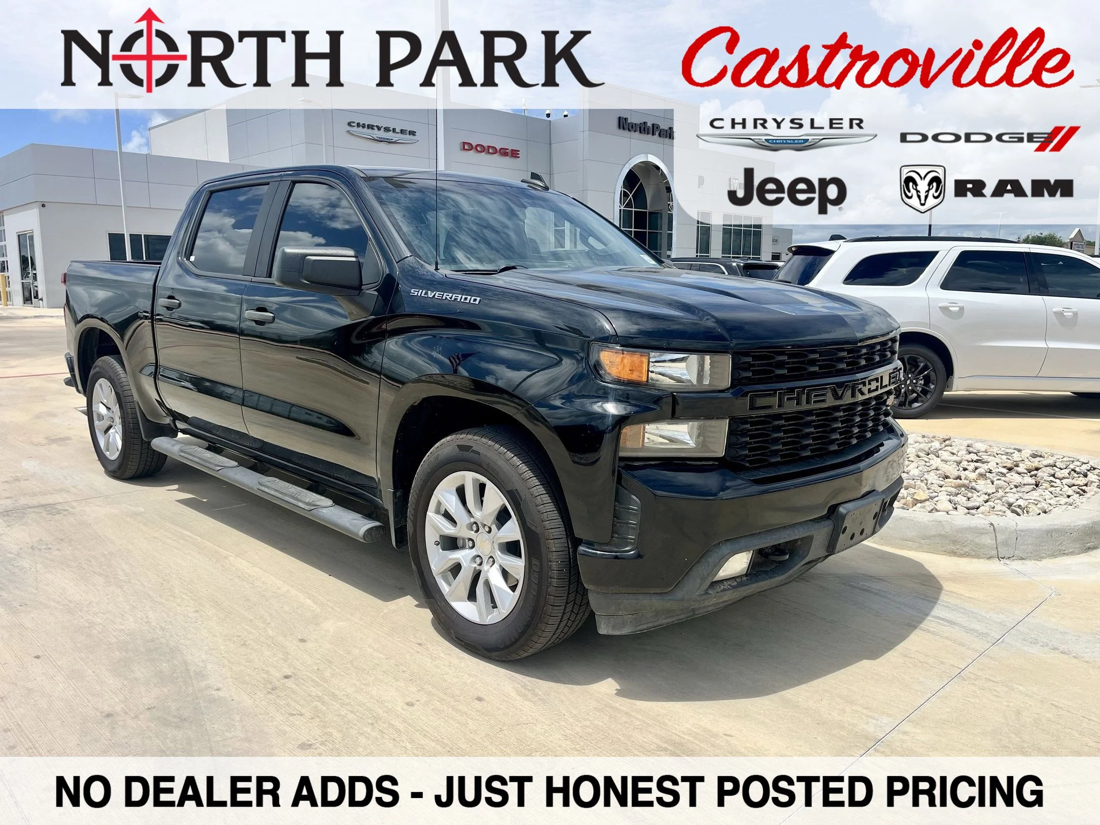 2022 Chevrolet Silverado 1500 Custom Crew Cab Short Box's photo