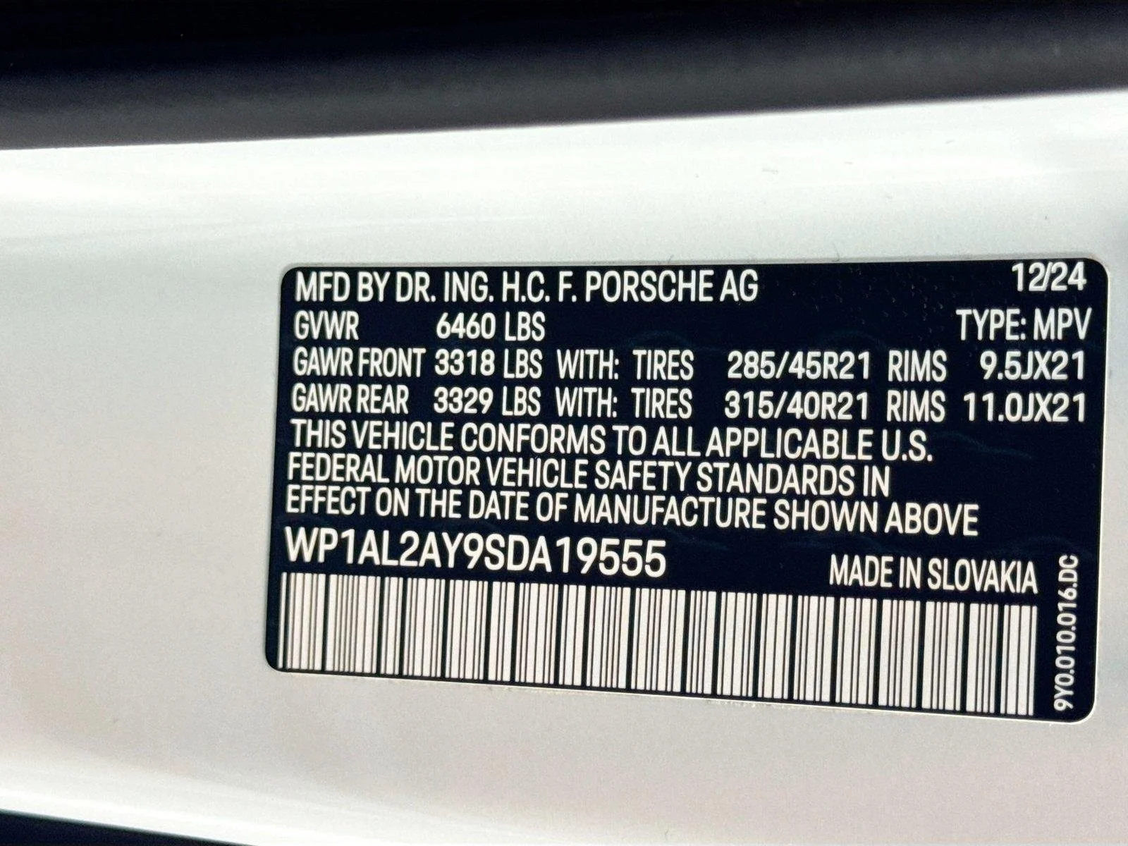 New 2025 Carrara White Metallic Porsche S image 27