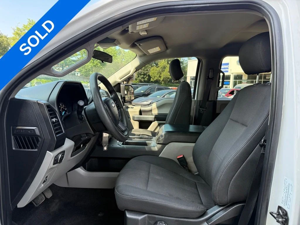 Used 2020 White Ford XL image 17