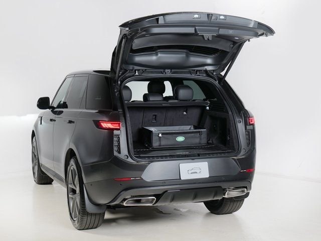 New 2026 Carpathian Grey Land Rover SE image 31
