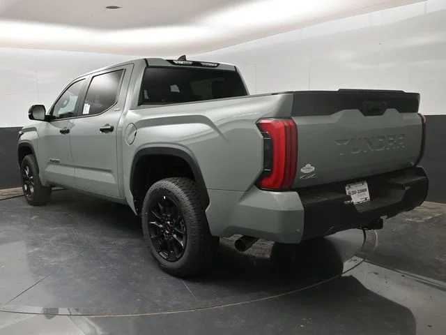 Used 2025  Toyota SR5 image 6
