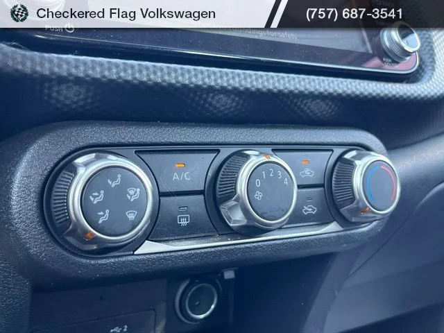 Used 2024 Boulder Gray Pearl Nissan SV image 38