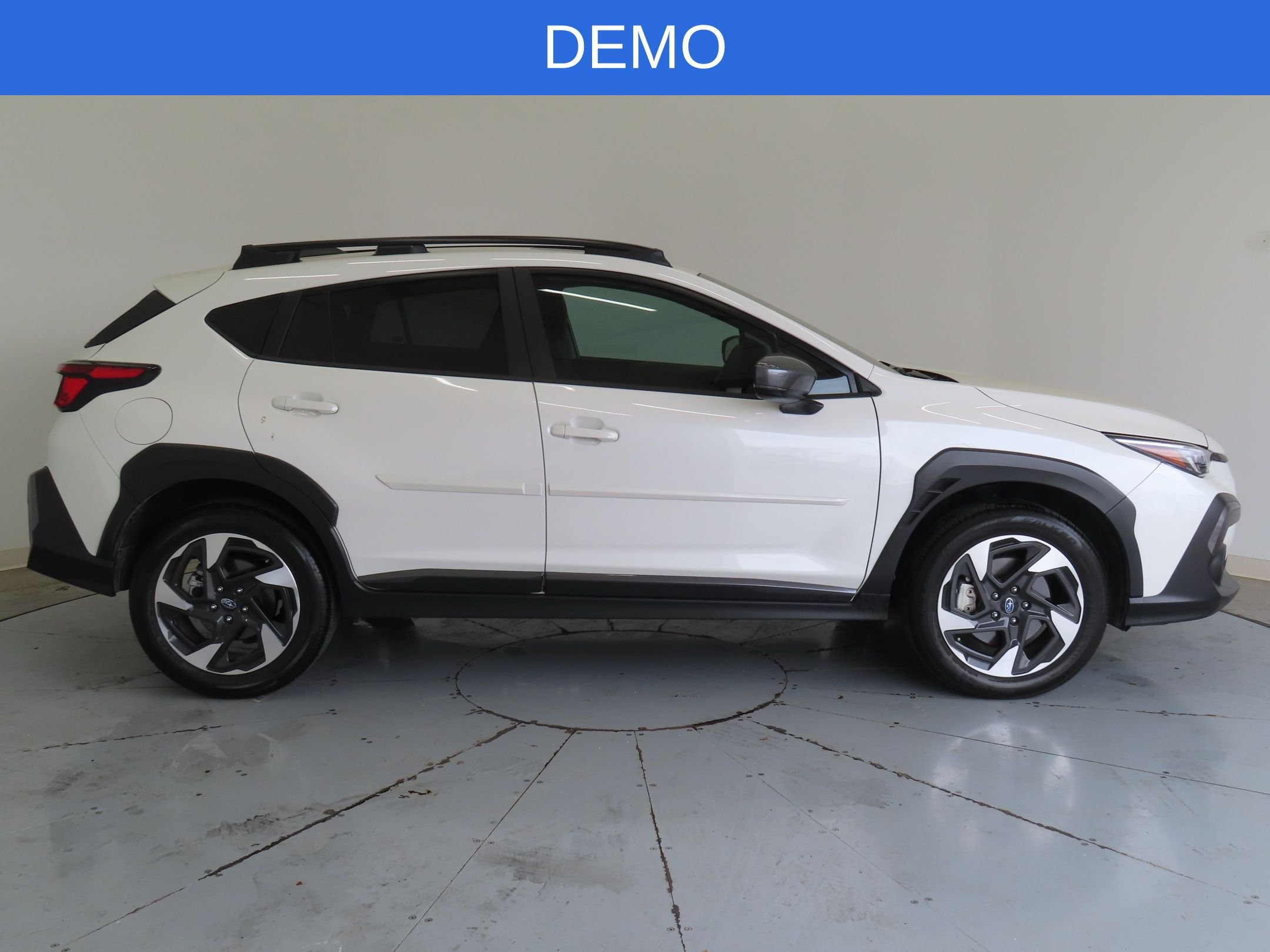 Used 2025 White Subaru Limited image 2