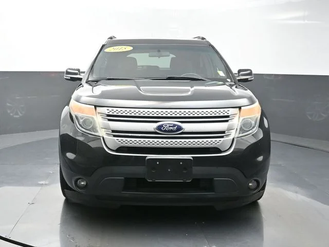 Used 2015 Black Ford XLT image 2