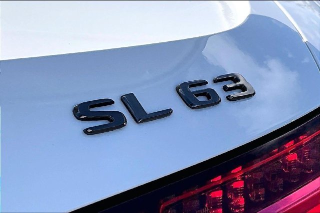 Used 2022  Mercedes-Benz SL 63 AMG® image 8