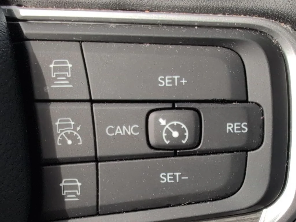 Used 2024 White Jeep Series III image 17