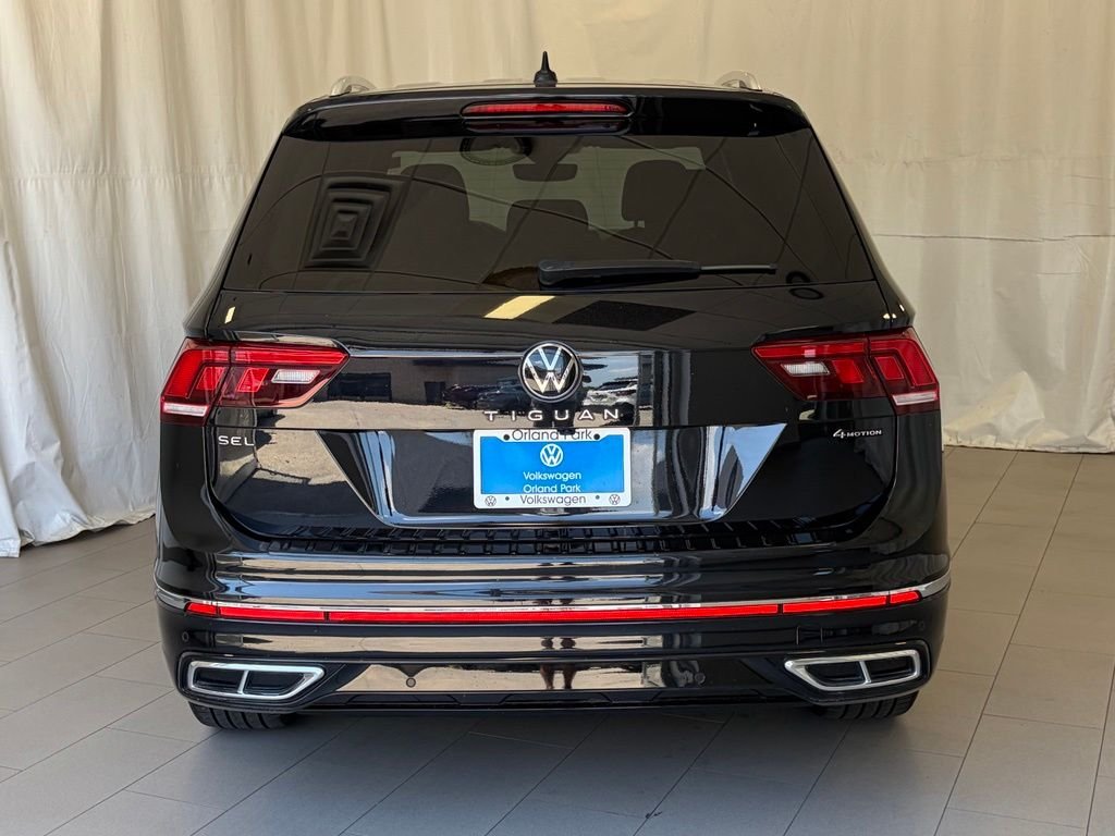 Certified Used 2023 Deep Black Volkswagen 2.0T SEL R-Line image 5