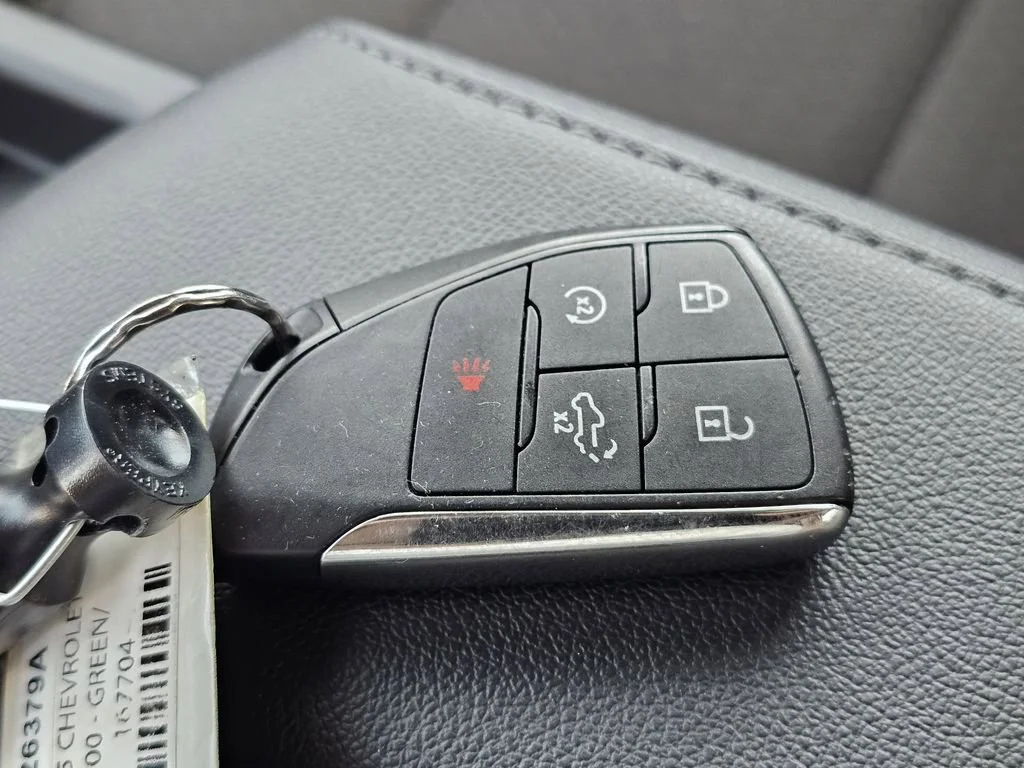 Used 2025 Cypress Gray Chevrolet LT image 30