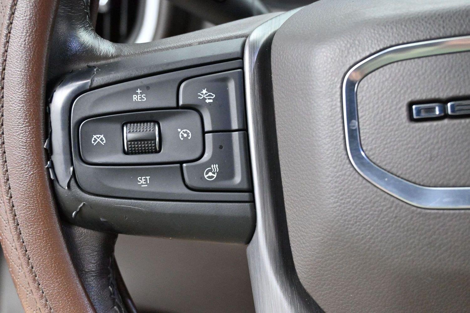Used 2020 White Frost Tricoat GMC Denali image 18