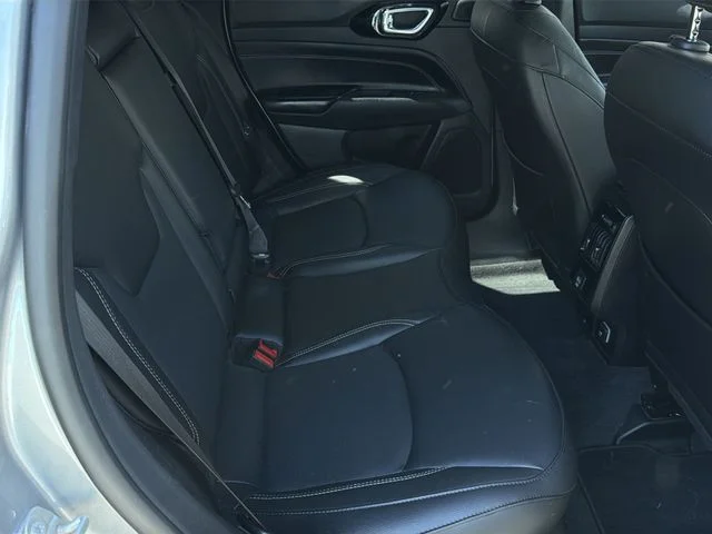 Used 2023 Silver Jeep High Altitude image 36