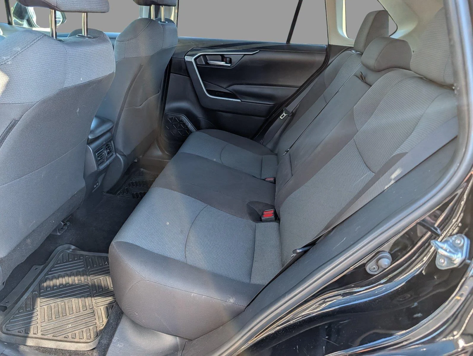 Used 2025 Midnight Black Metallic Toyota XLE image 32