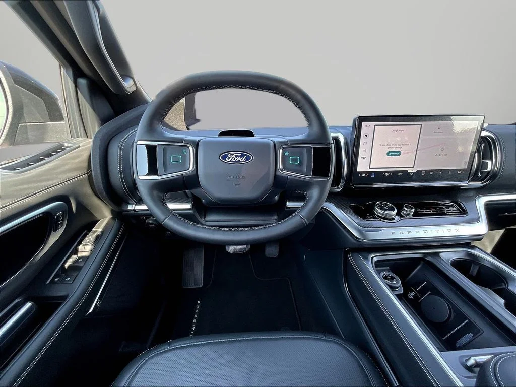 New 2027 Glacier Gray Metallic Tri-Coat Ford MAX Platinum image 17