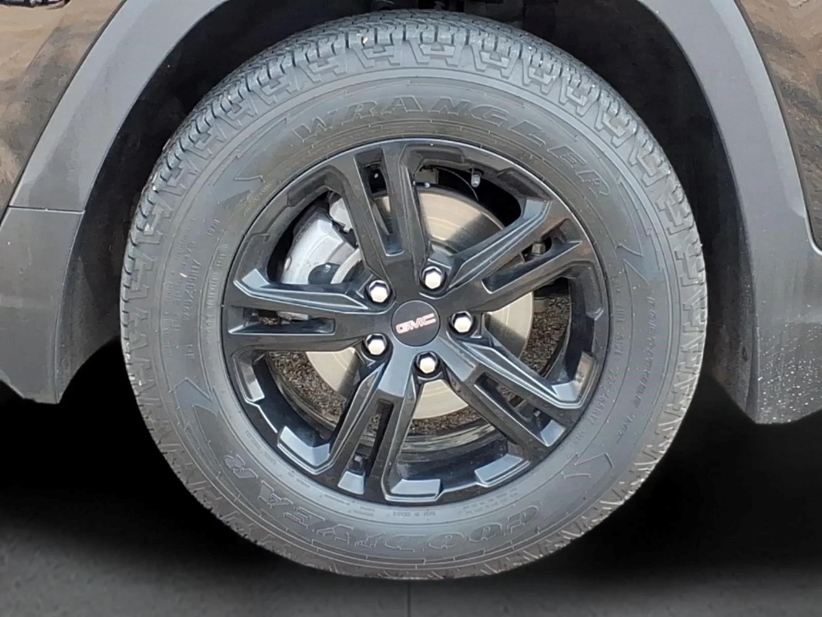 Used 2024 Ebony Twilight Metallic GMC AT4 image 9