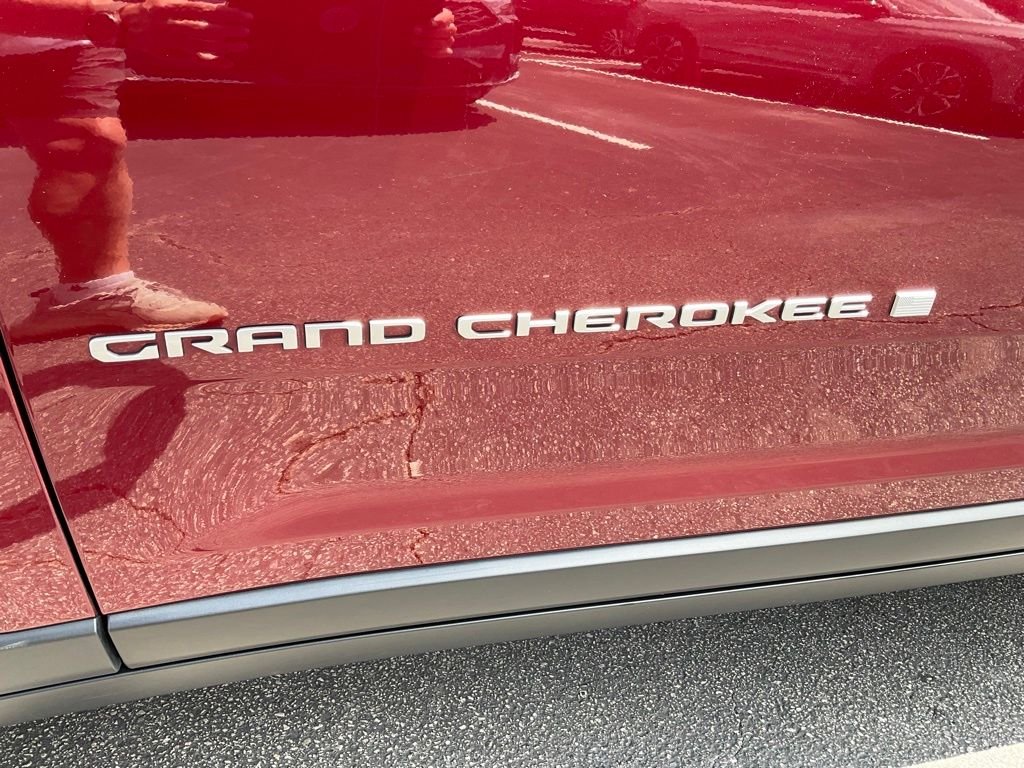 Used 2024 Red Jeep Limited image 25