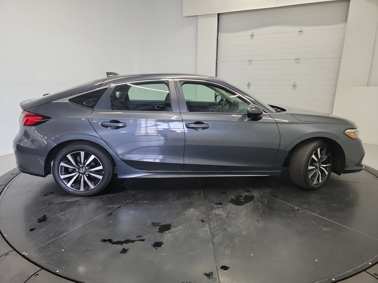 2023 Honda Civic Hatchback EX-L - Photo 11